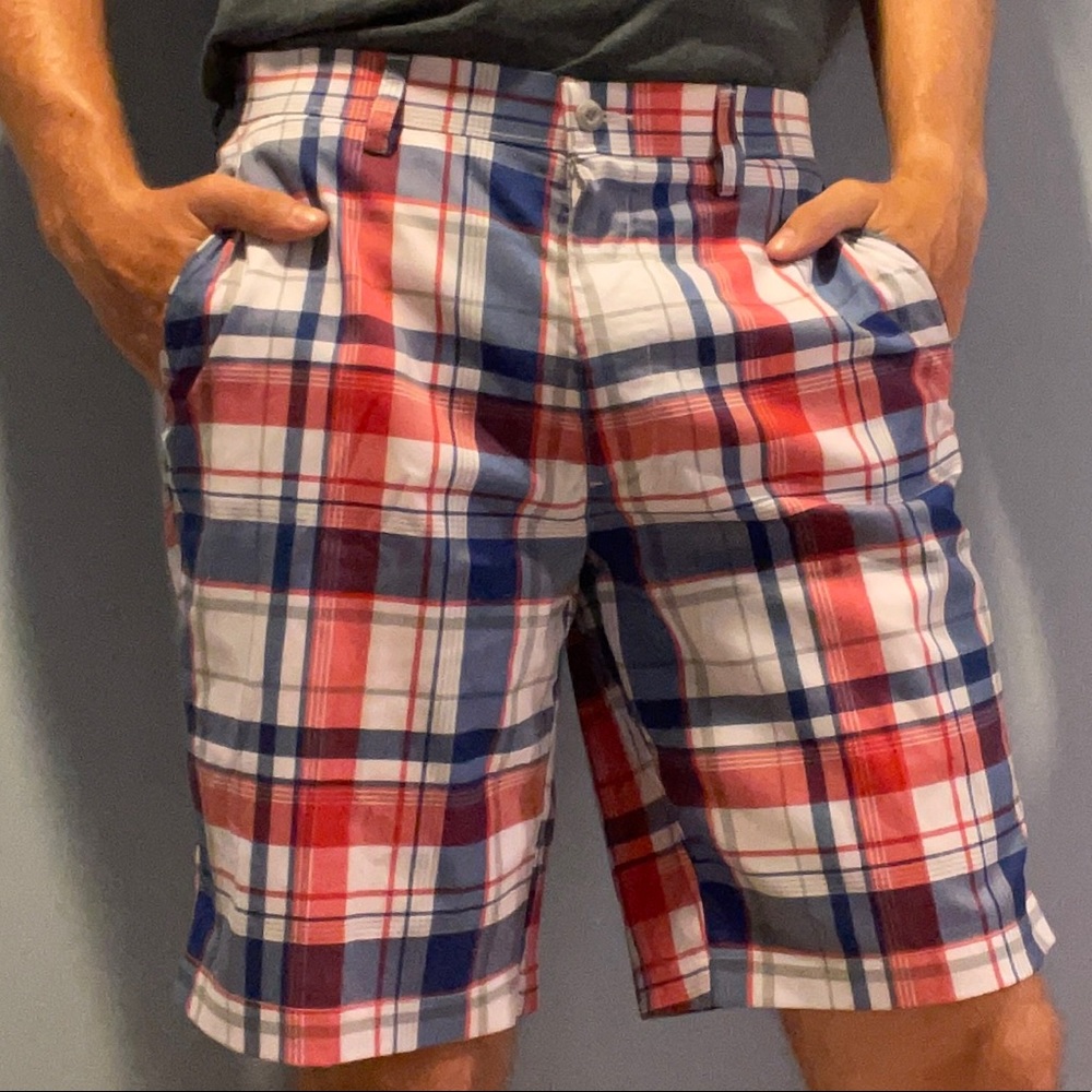 PGA Tour 9” Shorts